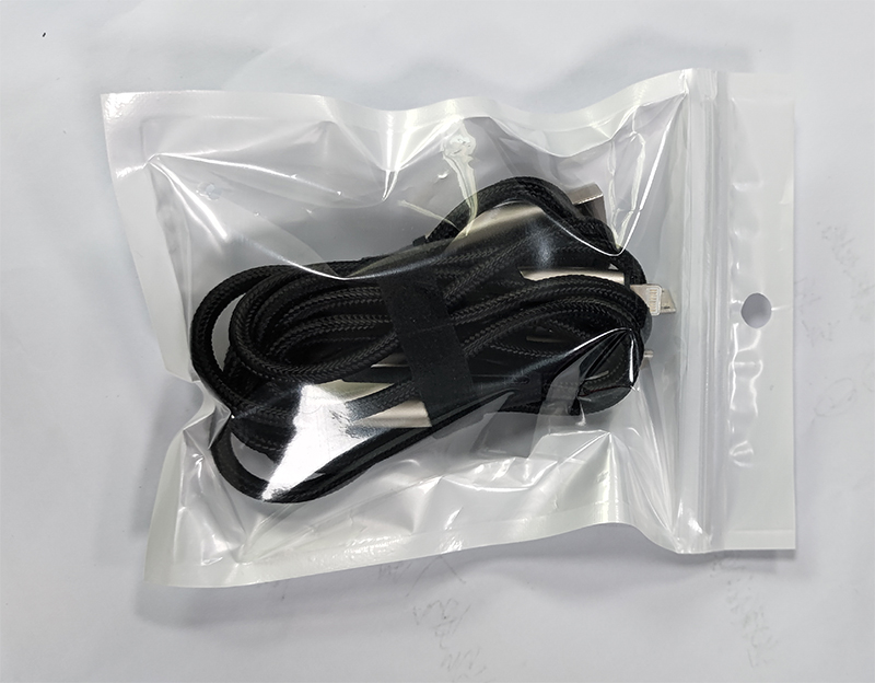 車載數(shù)據(jù)線，汽車上用的一拖三數(shù)據(jù)線