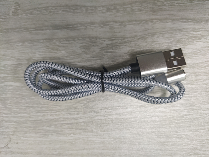 魚鱗編織限電流磁吸充電線，深圳磁吸充電線定制廠家